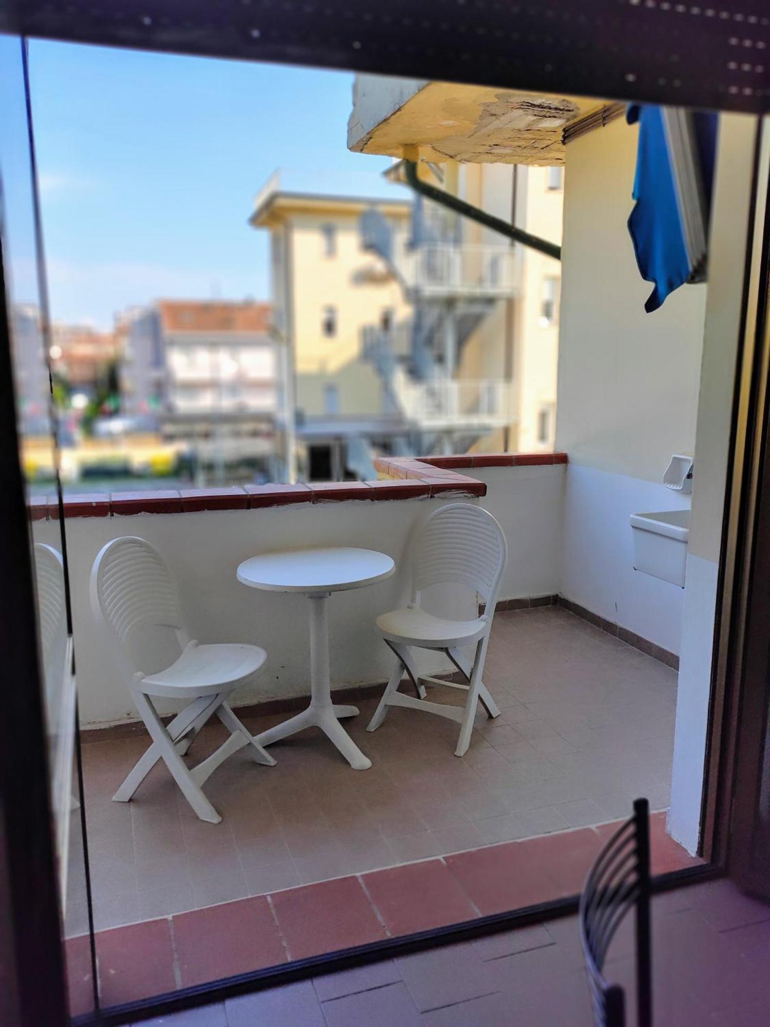 Caravel Appartamentini Lido di Camaiore Exterior foto
